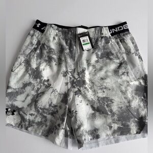 Under Armour Men’s Vanish Woven Shorts 6” NWT